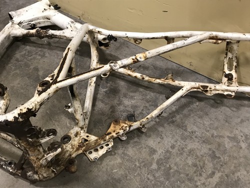 91 Honda XR600 XR 600 OEM Main Frame Chassis Body Subframe 1991 - Picture 10 of 13