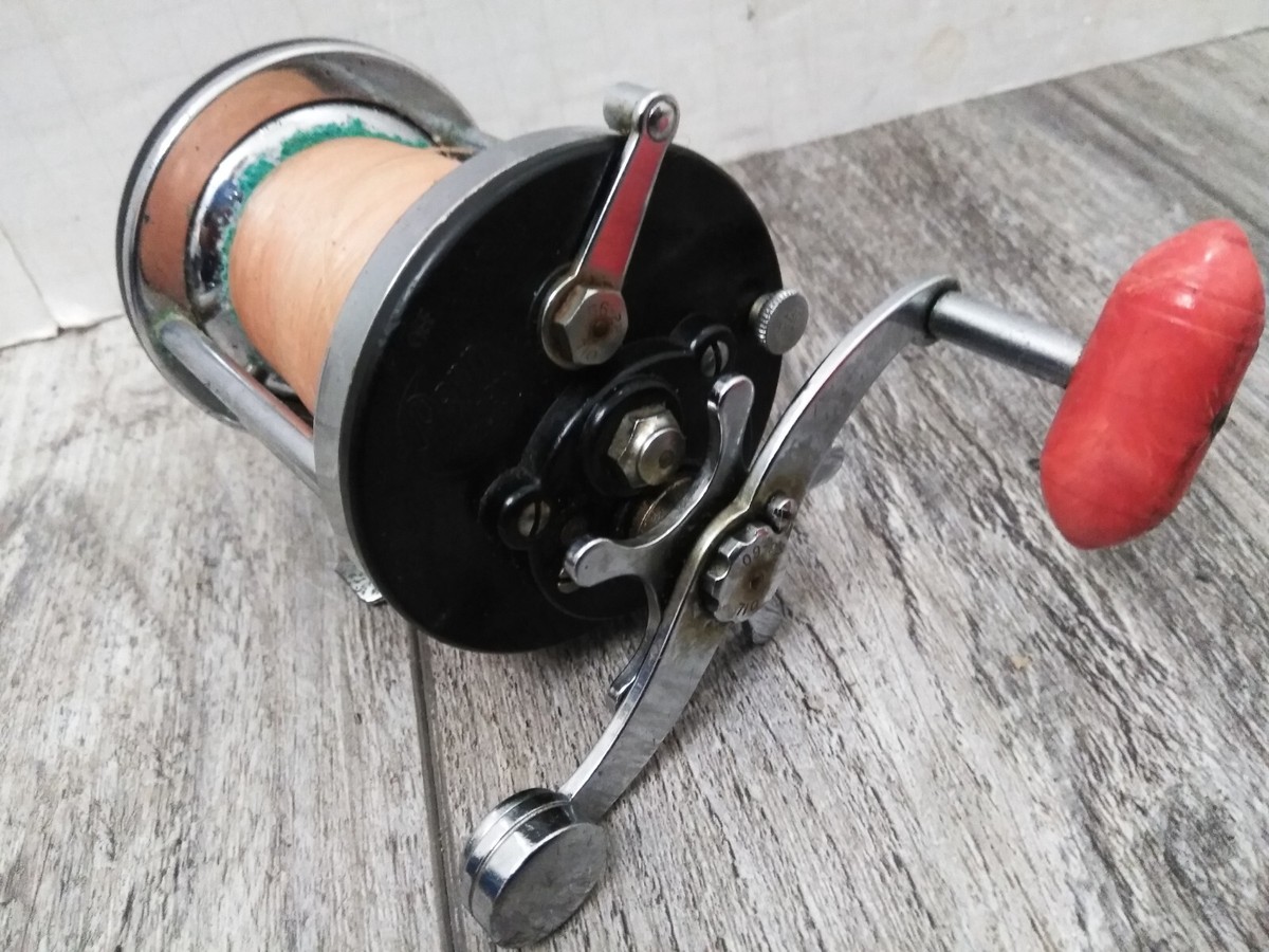 リール Penn SURFMASTER No.200 s-l1600.jpg