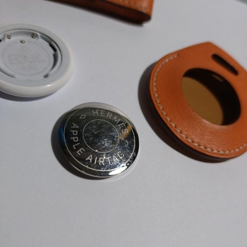 HERMES Apple AirTag avec Support Cuir Orange GPS Tracker Accessoire - Photo 2 sur 12