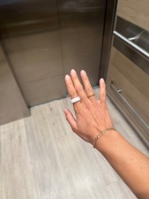 oura ring gen 4 size 6 ceramic in petal pink. Charger and polish cloth included