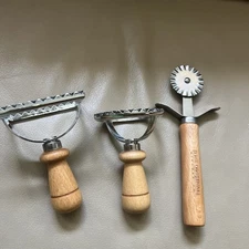 The Original Pastry Or Pasta Wheel Cutter & Stamp Cutter Ravioli Crimper