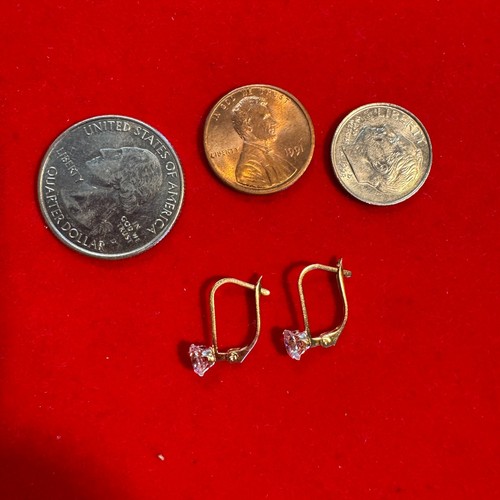 Solid 14k Gold Earrings / 1.11 Grams / 15.92mm Tall / 4.99 mm Wide - Picture 9 of 12