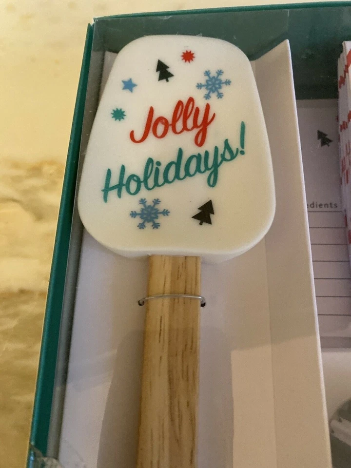 Meri Meri Holiday Baking Kit With Spatula Cookie Cutters Cupcake Cases Treat Bag - Image 3 of 4