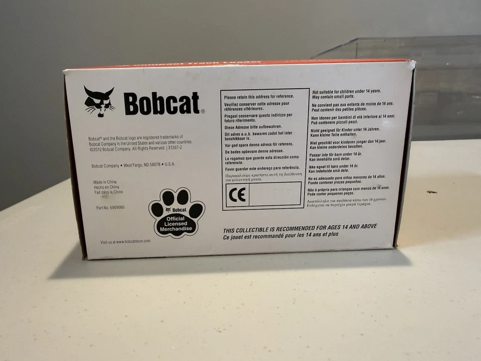 Bobcat Limited edition 1:25 Scale Gold Plated M610 Loader - Image 4 of 4