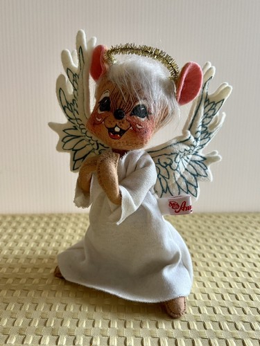 Vintage 1997 Annalee White Angel Mouse w/ Gold Halo Praying Hands 6.5" Tall - Picture 8 of 9