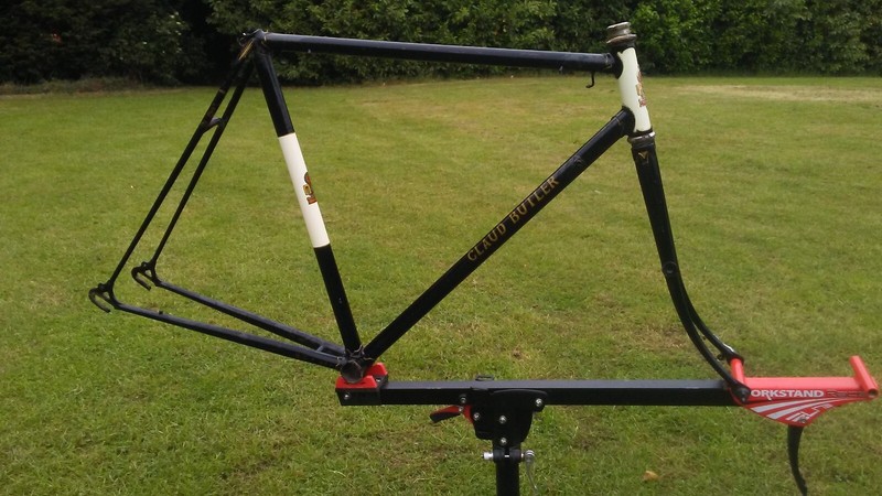 VINTAGE CLAUD BUTLER FRAME + FORKS.. LOOK !!