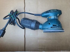 Black & Decker RO100 2.0-Amp 5-Inch Hook  Loop Palm Finish Random Orbital Sander