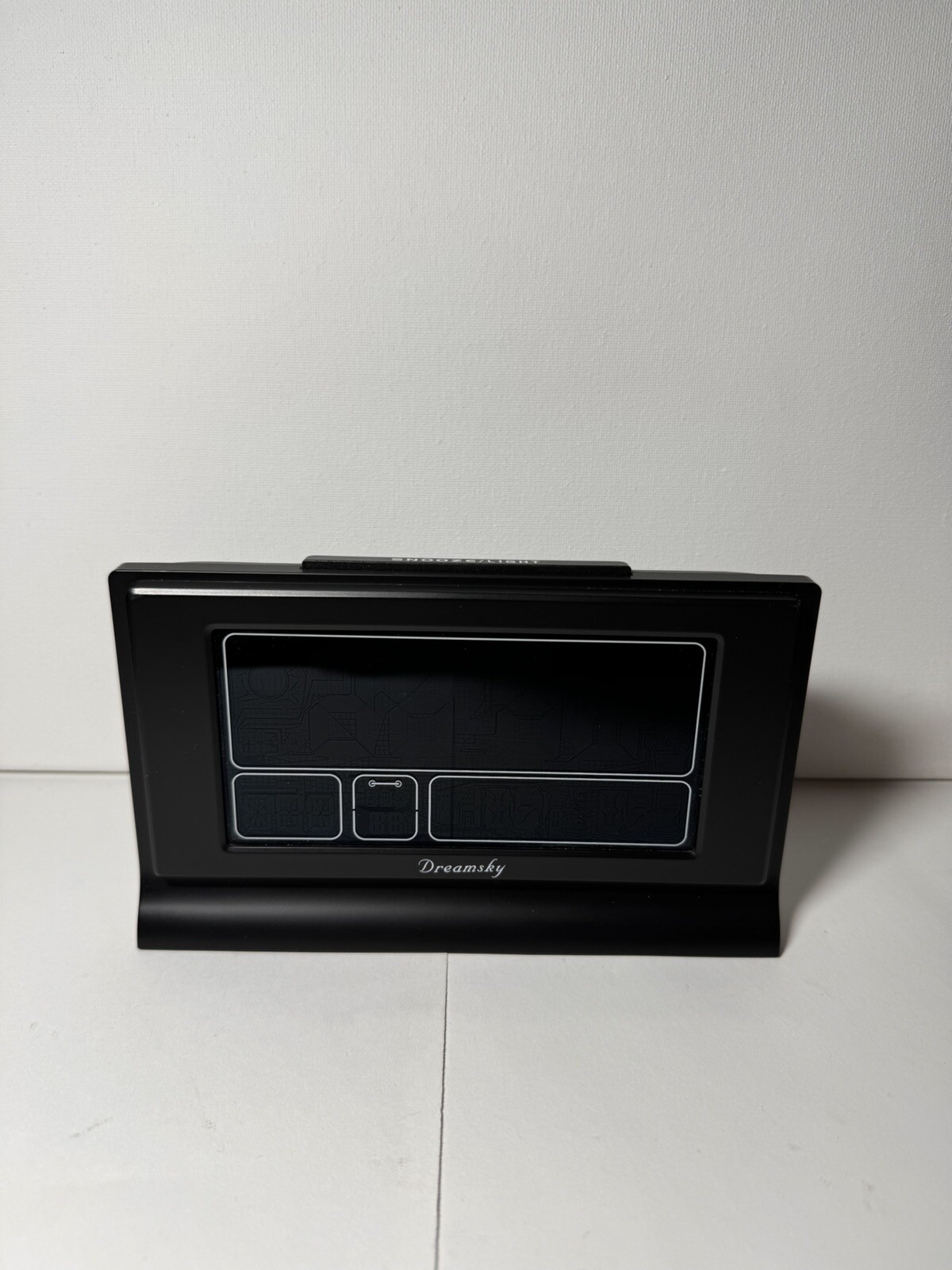 DreamSky Alarm Clocks for Bedrooms with Battery Backup, Auto Set Digital Cloc...