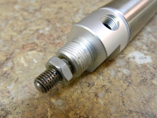 SMC 1-1/16" Bore X 6" Stroke NCDMC106-0600C Pneumatic Cylinder - Picture 5 of 7