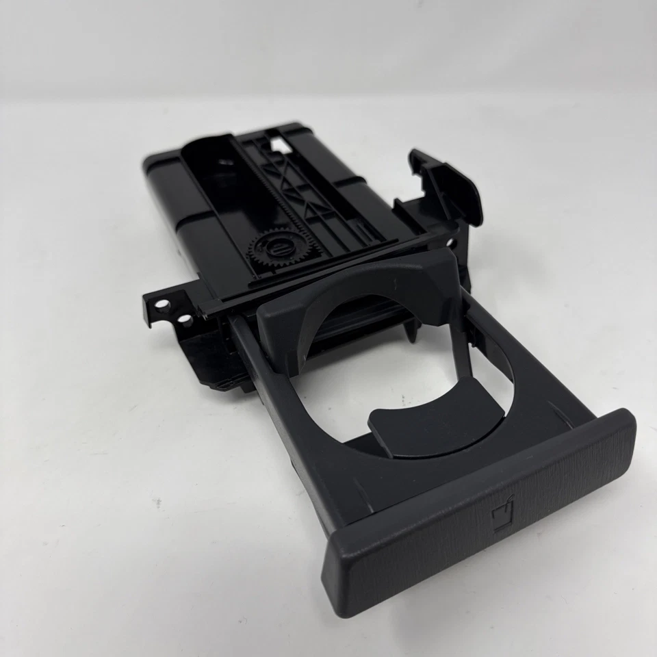 2012 - 2013 TOYOTA PRIUS V пассажирской стороне подстаканник держатель серый (правая приборная панель вентиляционное отверстие) OEM - Изображение 2 из 4