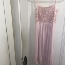 Ladies Small Pink Night Gown