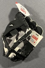 Franklin Baseball TBall Glove Kids Boys Girls 9.5 Black White RHT 22849