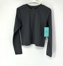 SAE Active NWT women’s cropped top medium Gray Long Sleeve Activewear