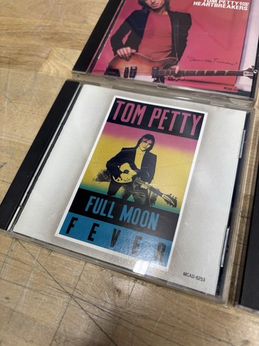 Vintage Tom Petty Lot of 4 CD Torpedoes Hard Promises Full Moon Fever Wildflower - Picture 2 of 17