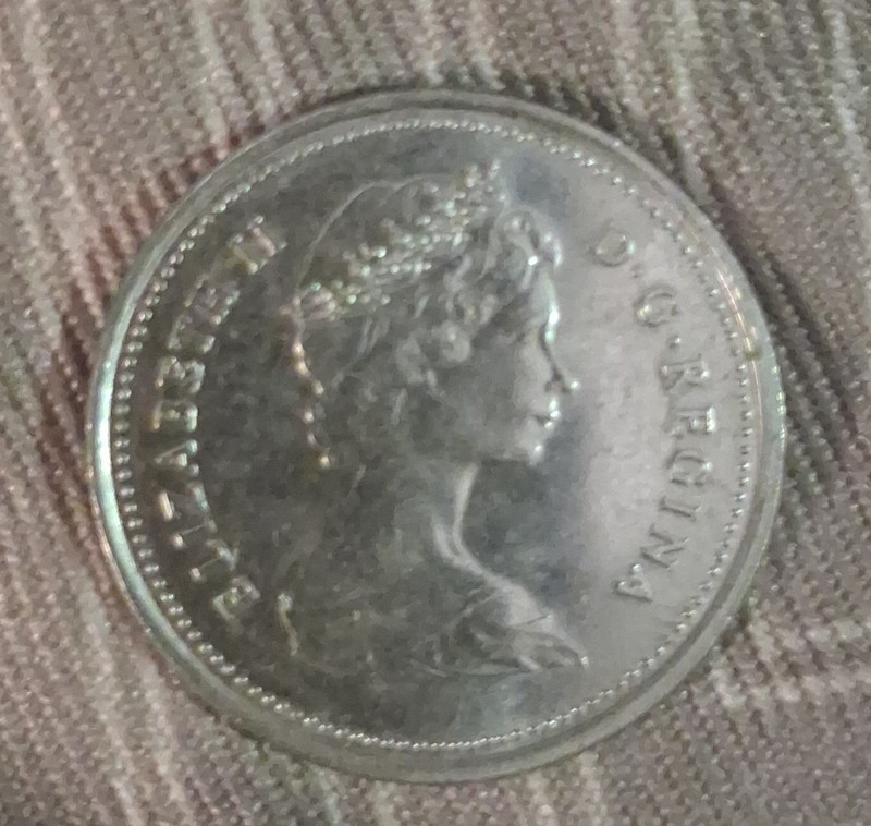 Canada 10C Dime - Elizabeth II D.G. Regina (Ten Cents Coin)
