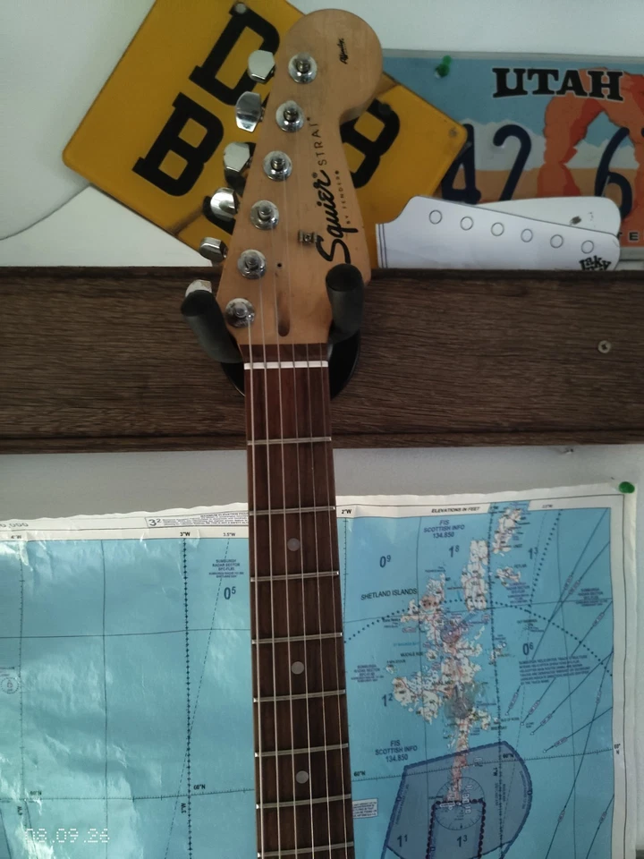 Squier Affinity Stratocaster, photo 2 of 4