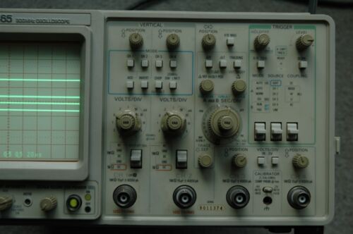 Calibrated, Refurbished Tektronix 2465 300 MHz Oscilloscope - Picture 2 of 14