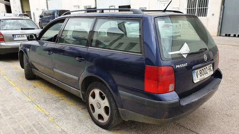 3B9945257 portalámparas para VOLKSWAGEN PASSAT VARIANT (3B5) COMFORTLINE 172183 - Imagen 4 de 4