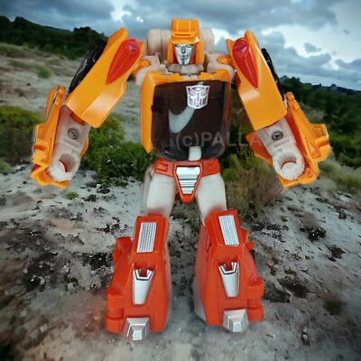 TRANSFORMERS GENERATIONS TITANS RETURN - WHEELIE / HASBRO 2016