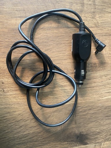 Genuine TomTom Sat nav Car Charger Black GPS 4CZ0.001.02 used