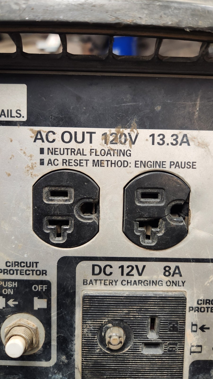 Honda EU2000i Front panel with Inverter. USED. 31310-Z07-E21. Read Description!!