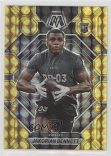 2023 Panini Mosaic Rookies Reactive Yellow Prizm Jakorian Bennett #327 2qw