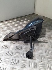 Retroviseur droit (ou coque) Mercedes 209