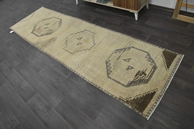 Vintage Turkish Runner Rug 3x10ft BEIGE Handmade Anatolian Oushak Hallway Wool
