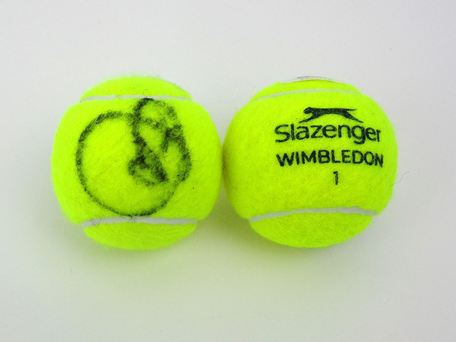 Novak Djokovic Legend Signed Autograph Wimbledon Tennis Ball PSA/DNA COA
