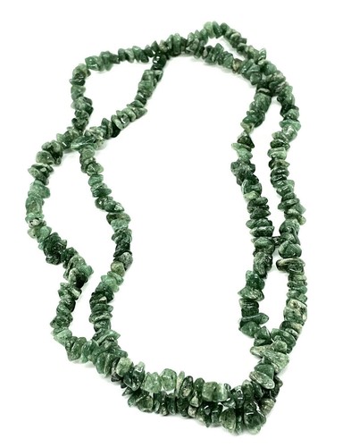 VINTAGE *RARE* HIGH END AMAZINGLY GORGEOUS 27" GREEN JADE NECKLACE!!