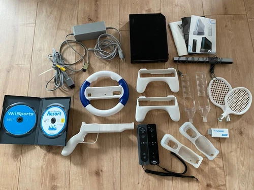 Nintendo Wii Sports Pack 512MB Spielekonsole - Weiß + 2 Spiele
