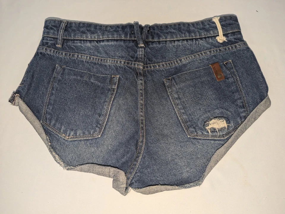 ROXY Denim Jean Women’s 29 Distressed Daisy Duke Shorts EUC - Image 2 of 4