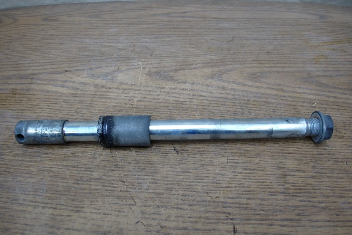 1999 KAWASAKI VULCAN VN1500 CLASSIC FRONT WHEEL AXLE | eBay