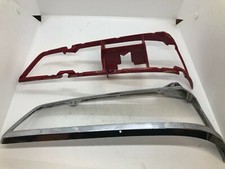 Mercedes W110 W111 190C 190D 220B Right Tail light Bezel Rücklichtglas Rechts