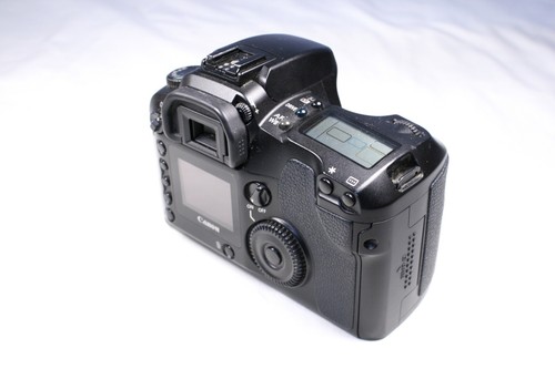 Canon EOS D30 3.2mp Digital SLR Camera Body - Picture 5 of 9