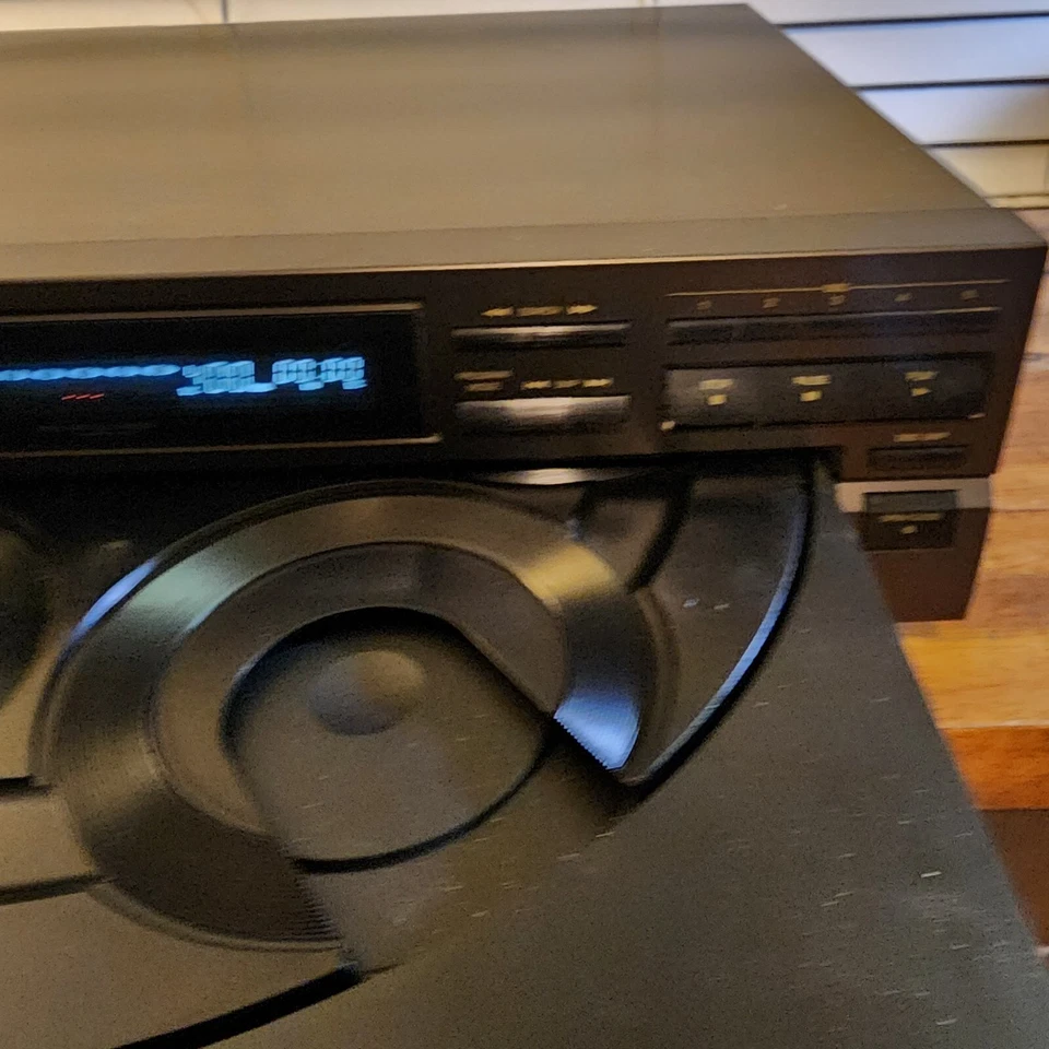 Technics SL-PD627 5 Disc CD Changer EB-4898 - Image 4 of 4