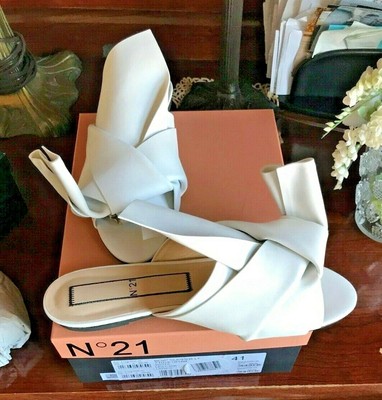 no 21 bow mules