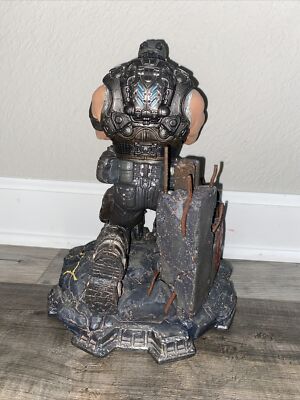 Gears of War 3 Limited Edition Marcus Fenix Collectors Figure