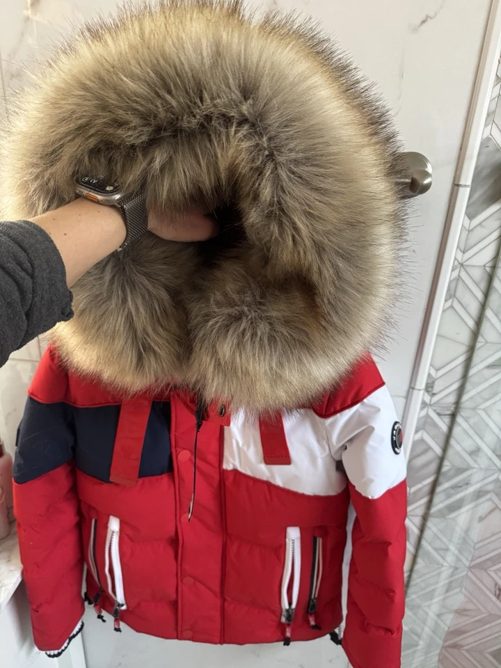 JACKIT EXTRS WARM RED PUFFER SIZE SMALL, With Zipper And Buttons - Image 3 of 4