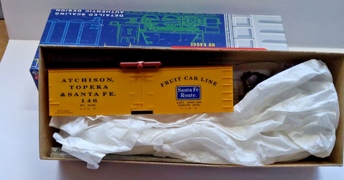 Roundhouse HO Kit #7880 AT&SF 36' "Old Timer" Coche frigorífico, línea de frutas #146 | Zustand: New