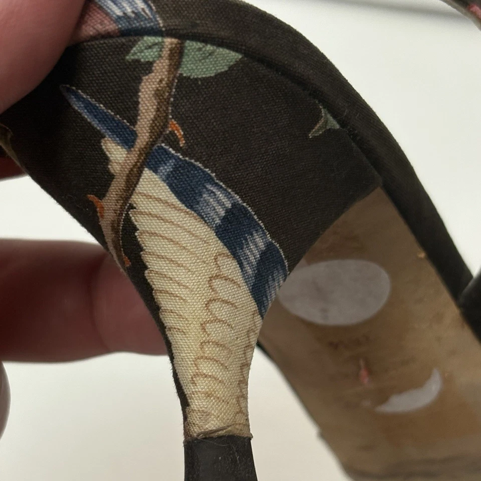 Bettye Muller Slingback Gatito Tacones Punta Talla 36.5 EE. UU. 6 Floral Marrón Italia Foto 4 de 4