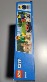 LEGO CITY Van & Caravan 60117 LEGO NISB Retired
