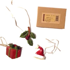 FREE SHIP Longaberger Holiday Basket Tie On Santa Hat, Holly Berry, Gift Present