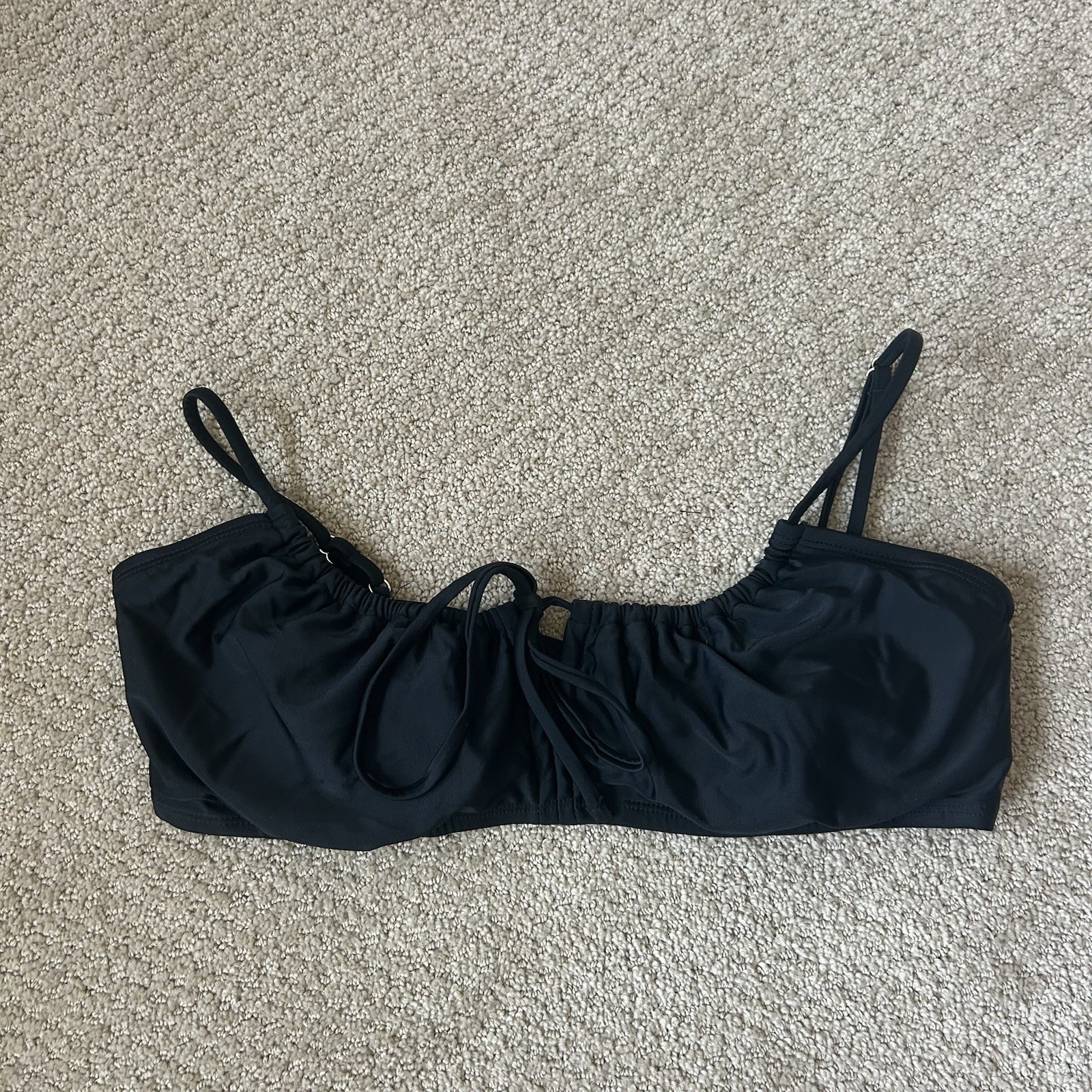 Foto 1 di 2