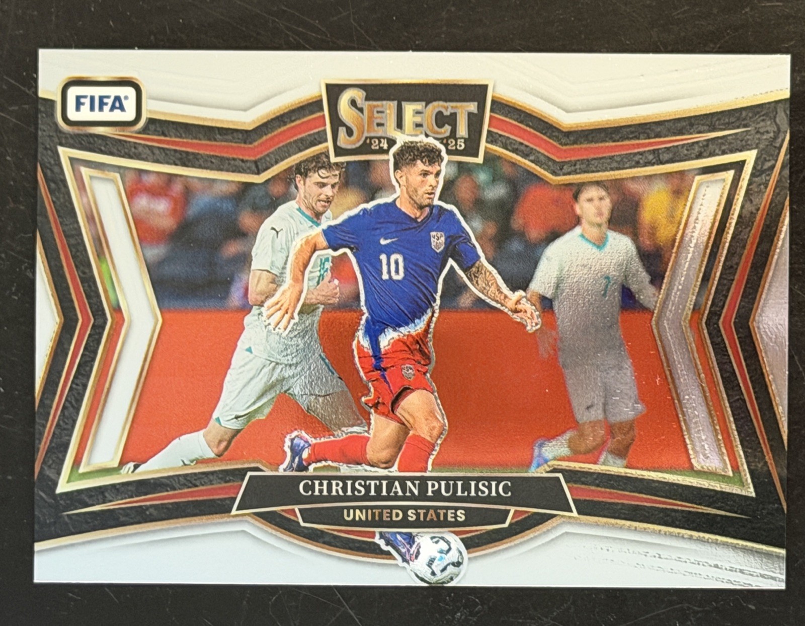 Christian Pulisic 2024-25 Panini Select FIFA Christian Pulisic Field Level USA