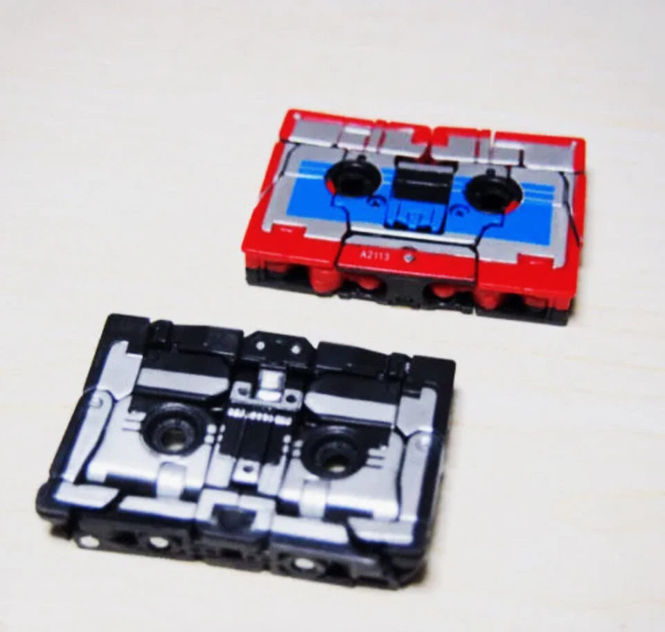 TAKARA TOMY Transformers Rumble & Jaguar Masterpiec MP15 6" Robot Action Figure - Image 3 of 4