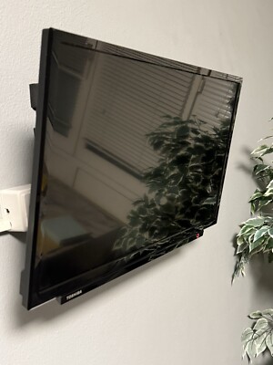 Toshiba Fernseher 24 Zoll Smart Tv mit Wand Halterung Np 350  3 Jahre Jung