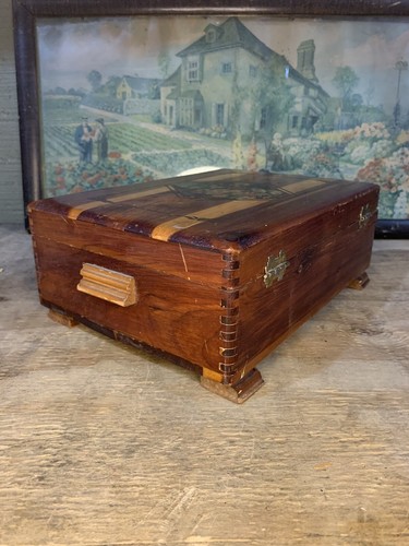 Vintage Cedar Wooden Trinket Jewelry Box Floral Top Dovetail 10”x7”x3.5” - Picture 3 of 17