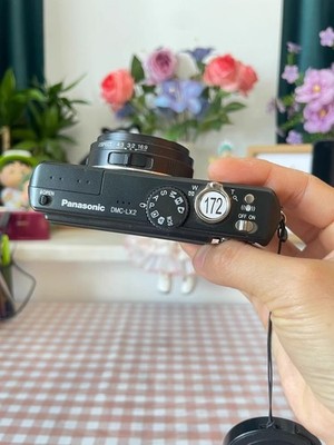 Panasonic Lumix DMC-LX2 Black 10.2MP Digital Camera Leica Lens