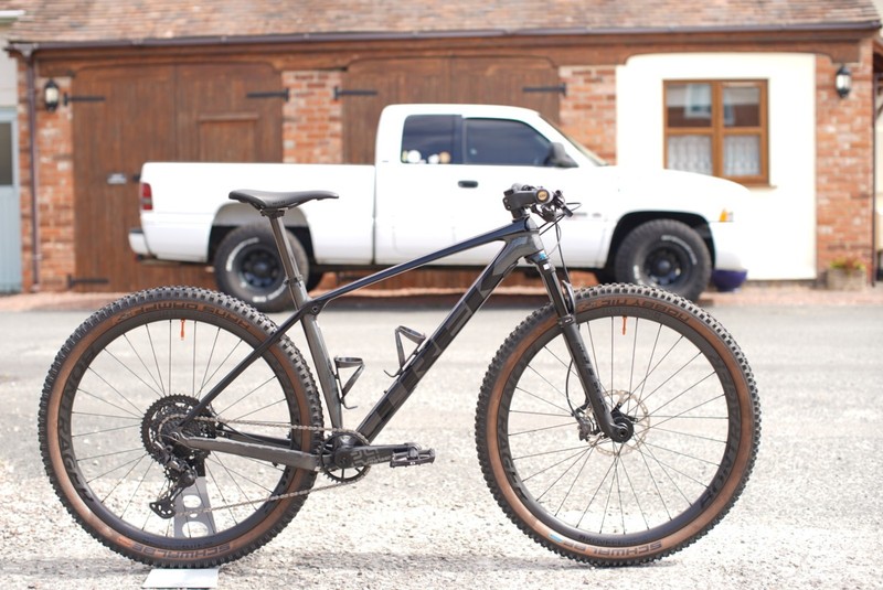 trek procaliber 9.8 mountain bike (size L)